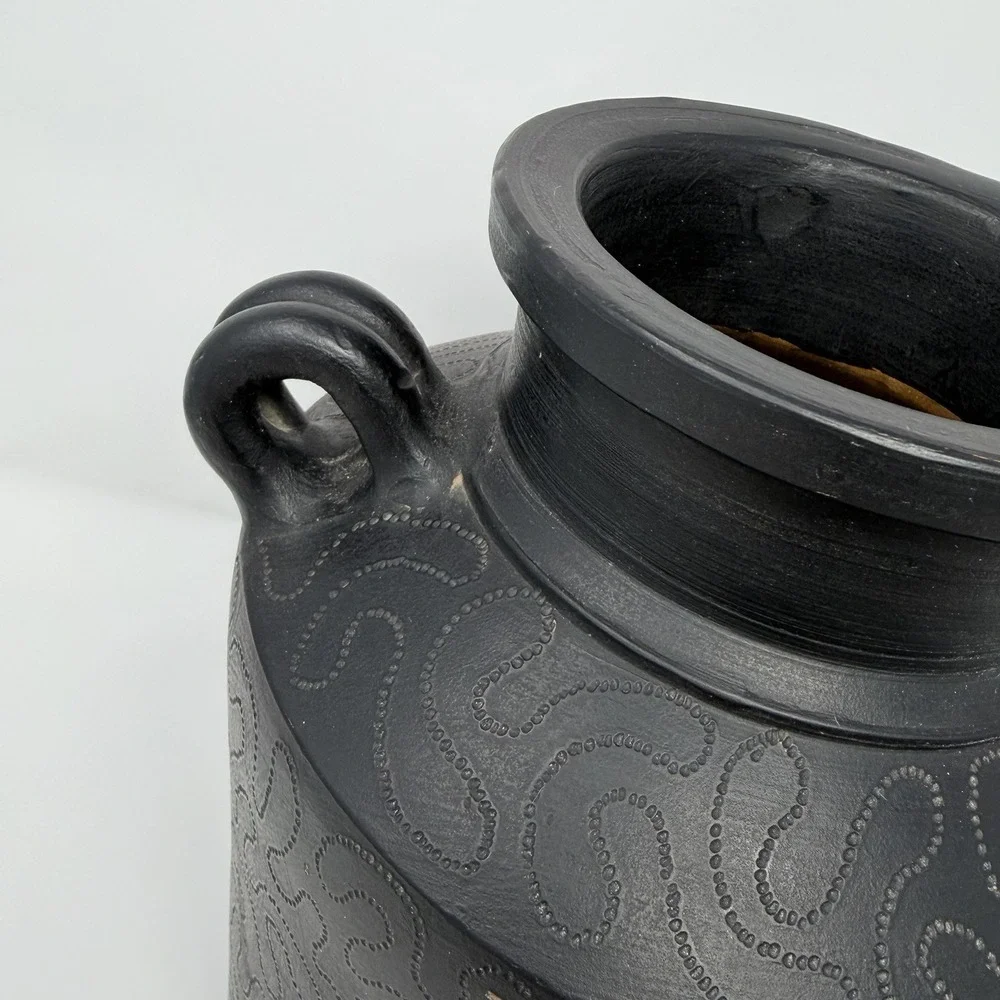 Vtg Black Pottery Vase Copper Colored Relief Tribal‎ Geometric Double Handle 11